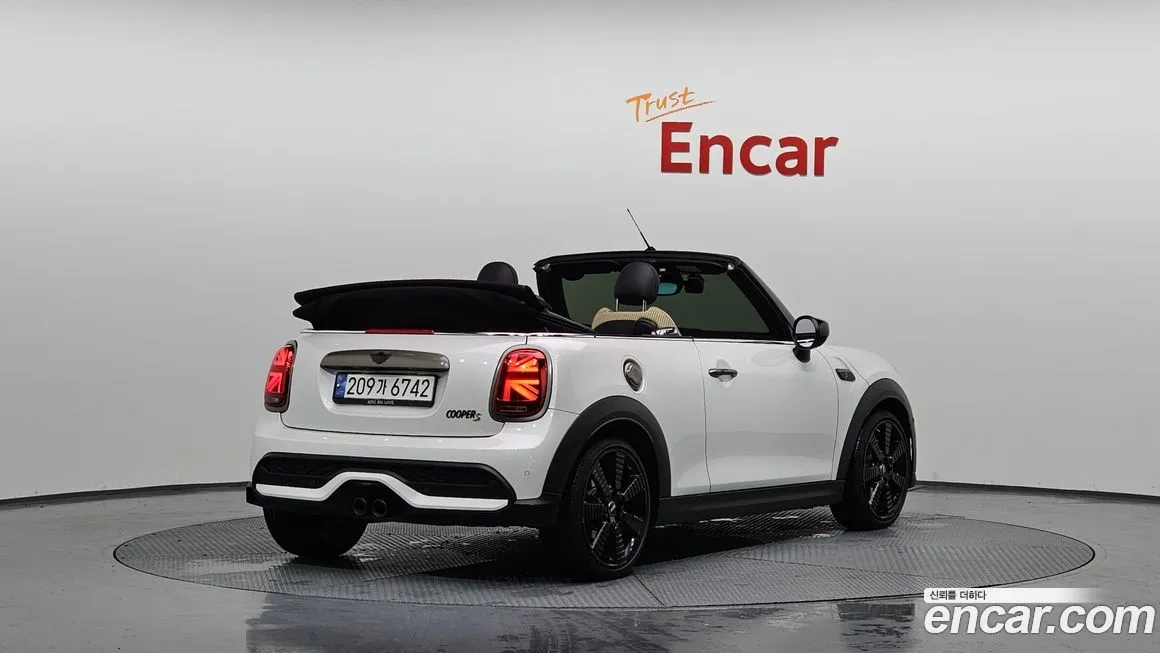 Mini Cooper Convertible — фото 2