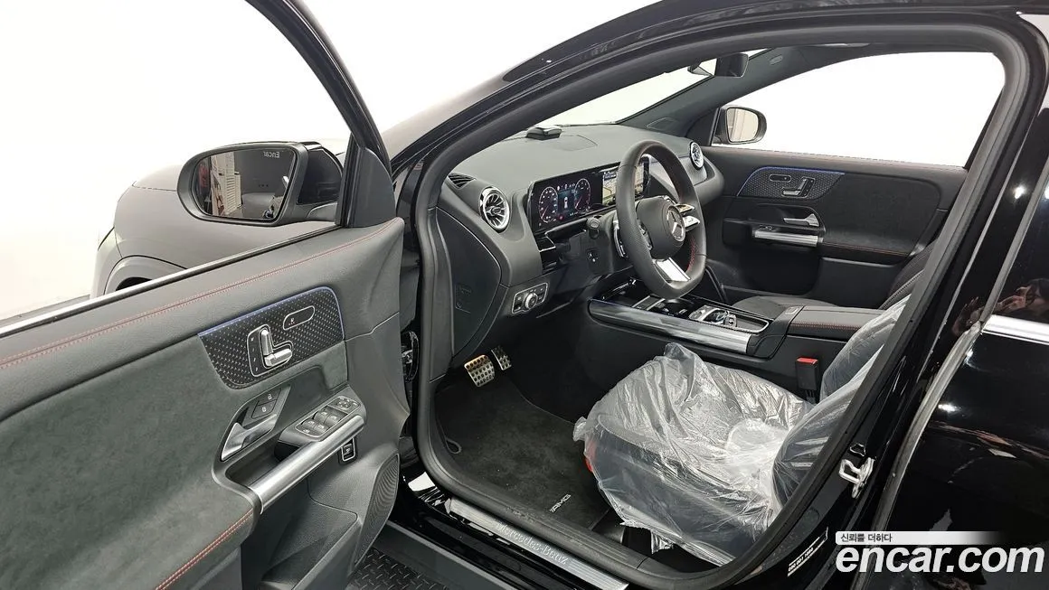 Mercedes-Benz GLA-Class — фото 10