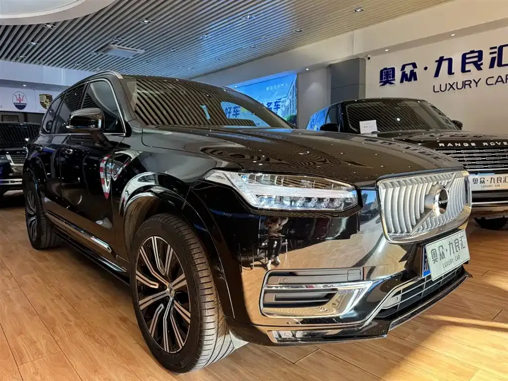 Volvo XC90 — фото 3