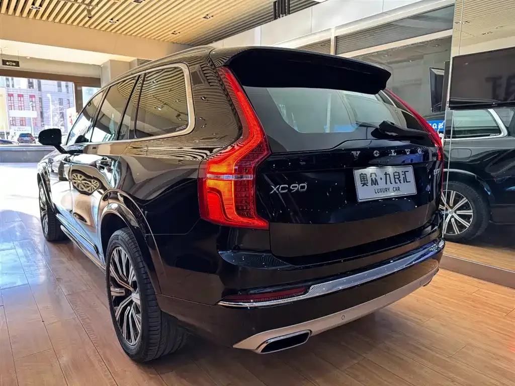 Volvo XC90 — фото 4