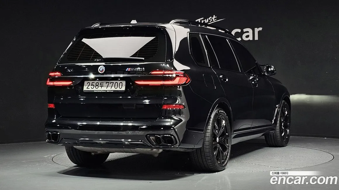 BMW X7 — фото 2