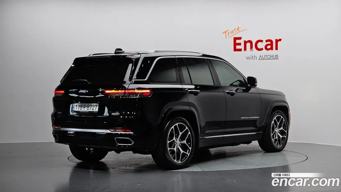 Jeep Cherokee — фото 2