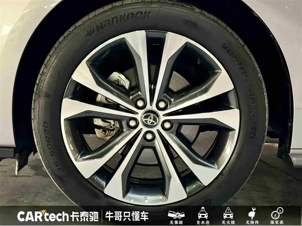 Toyota Granvia — фото 10