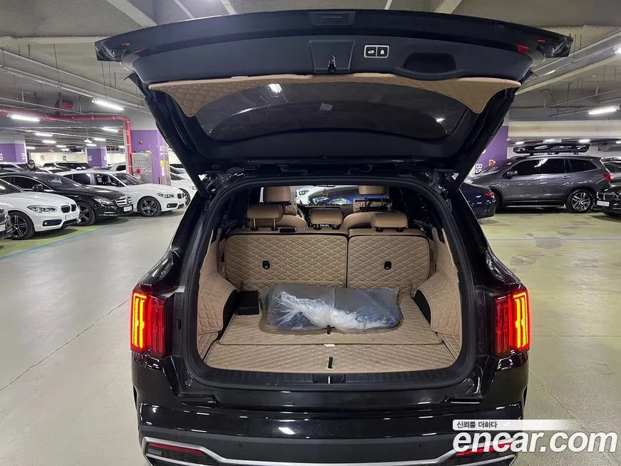 Kia Sorento — фото 6