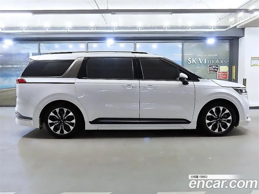 Kia Carnival — фото 5