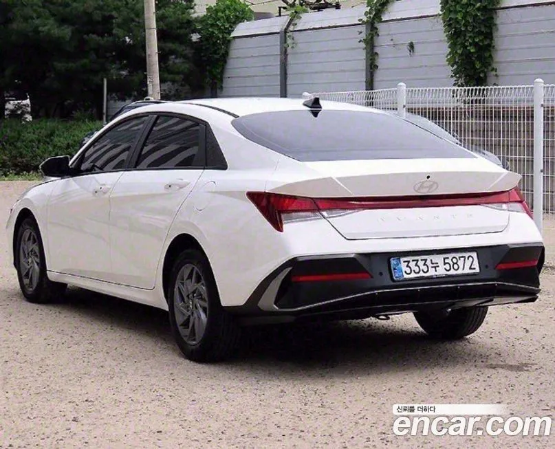 Hyundai AVANTE — фото 3