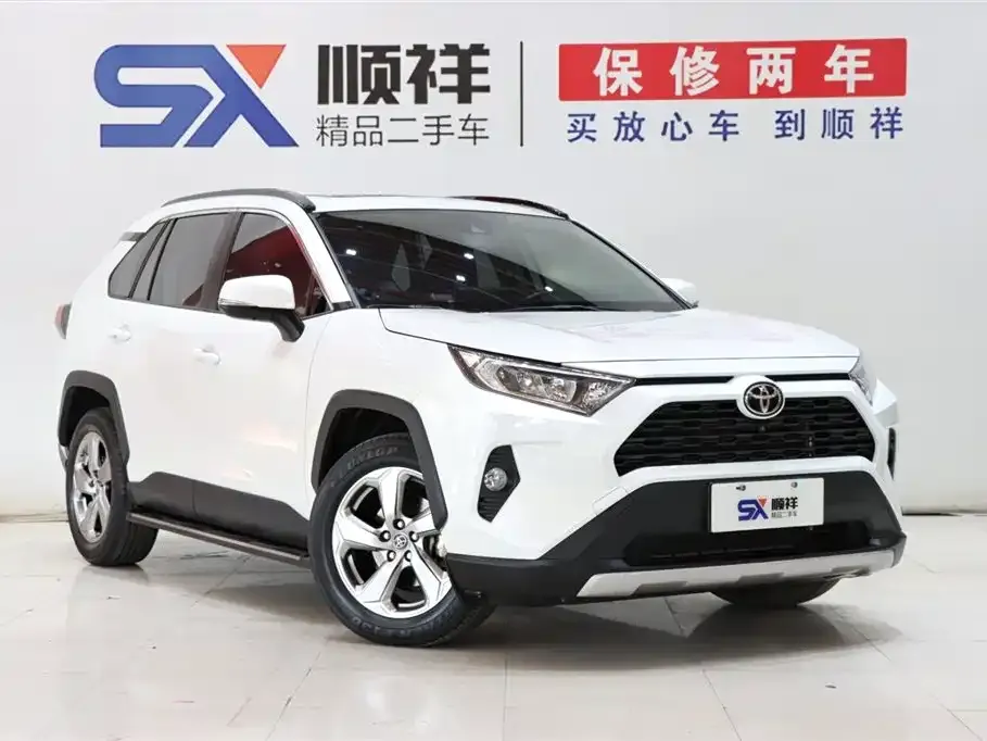 Toyota RAV4 — фото 3