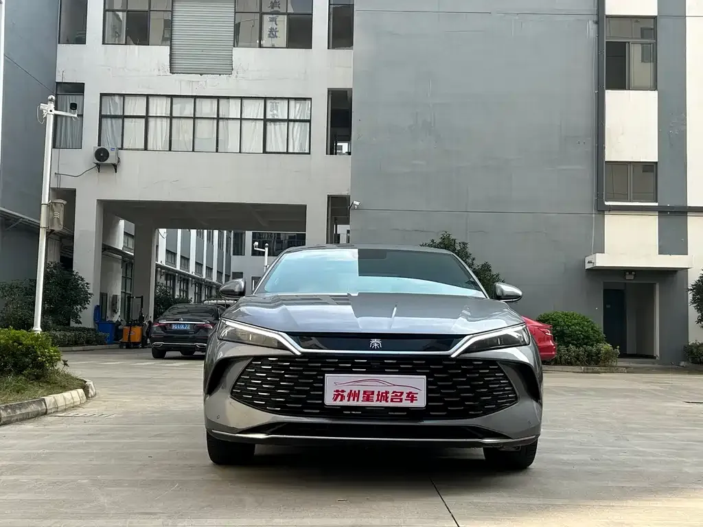 BYD Qin L — фото 2