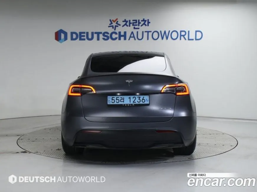 Tesla Model Y — фото 4