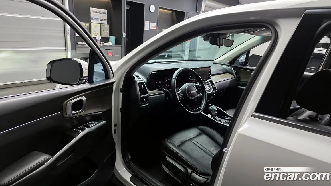 Kia Sorento — фото 10