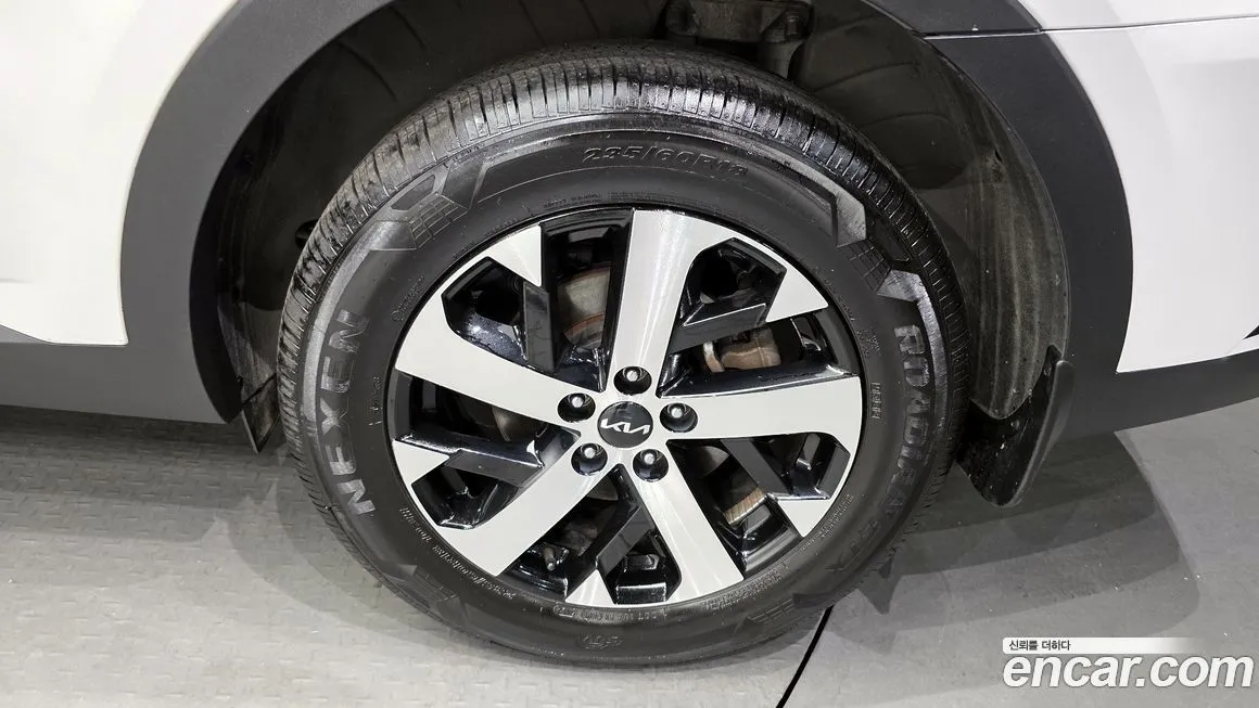 Kia Sorento — фото 5