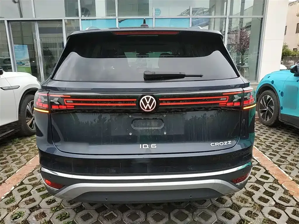 Volkswagen ID.6 Crozz — фото 6