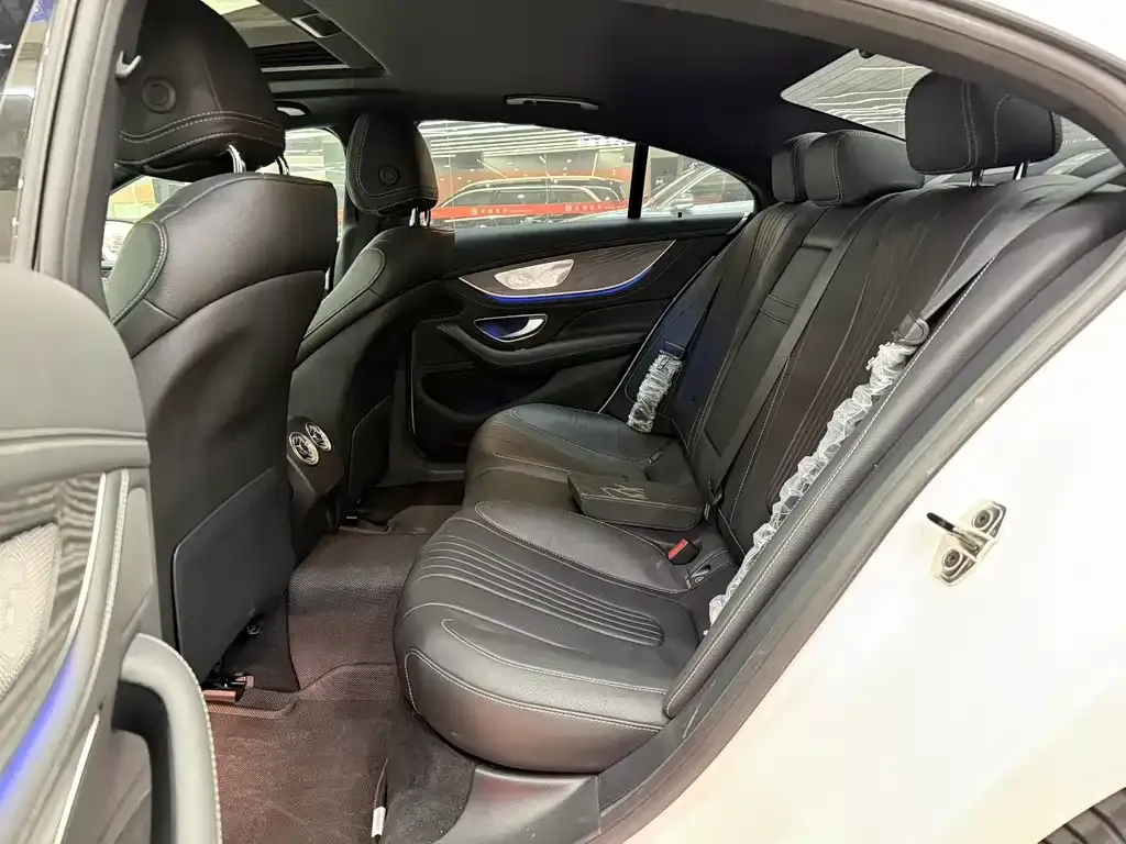 Mercedes-Benz CLS — фото 8