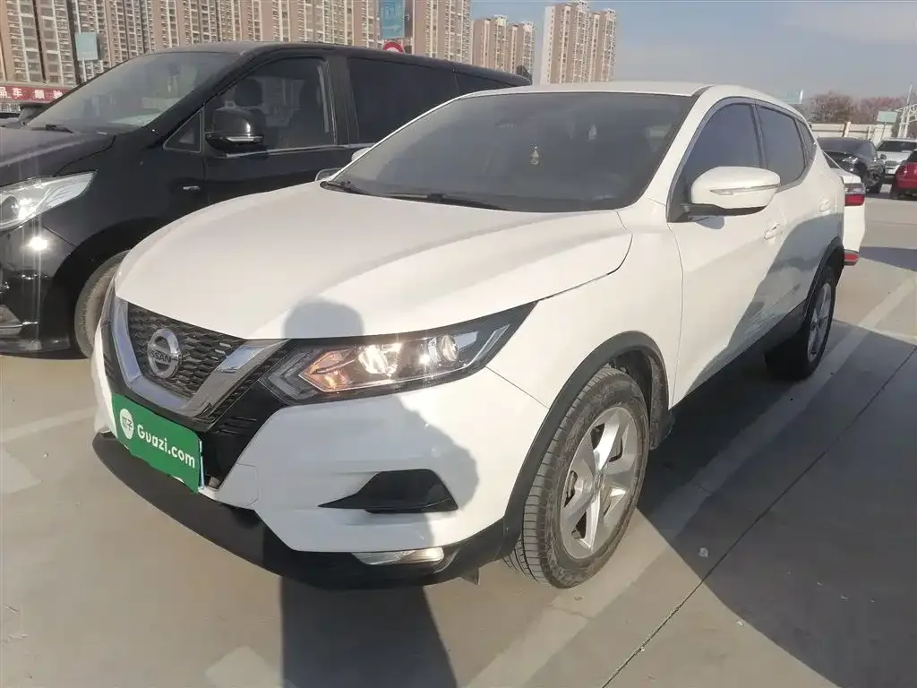 Nissan Qashqai — фото 2