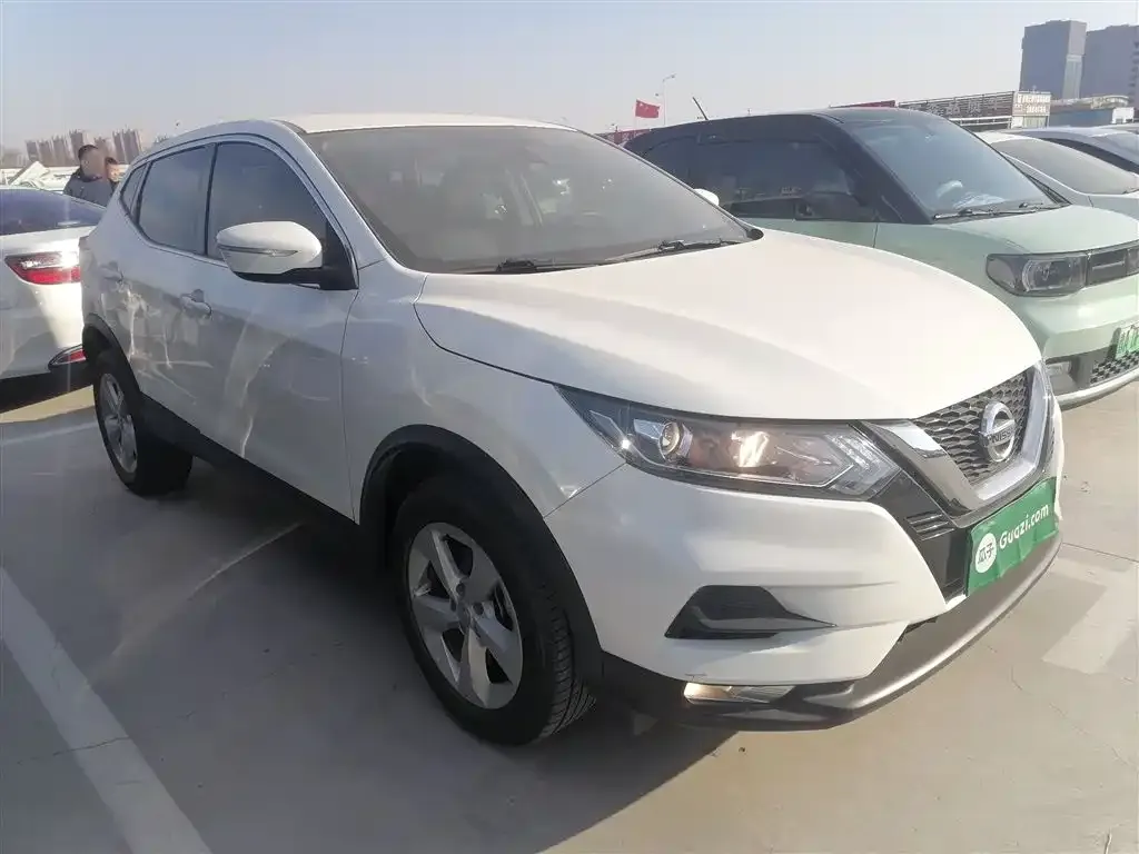 Nissan Qashqai — фото 4
