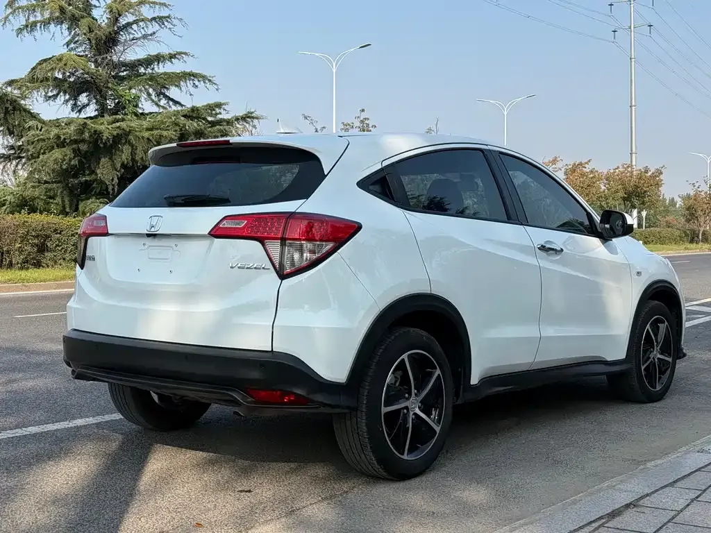 Honda Vezel — фото 4