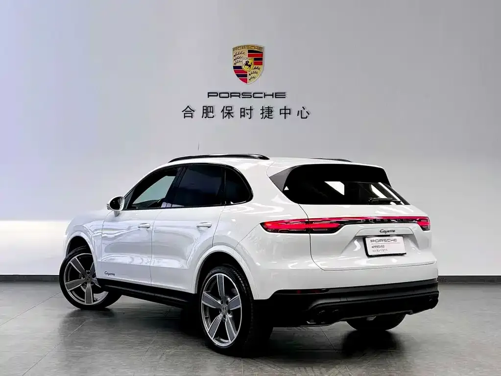 Porsche Cayenne — фото 4