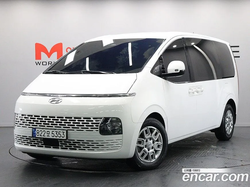 Hyundai Staria — фото 1