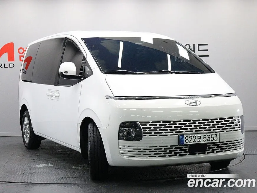 Hyundai Staria — фото 2