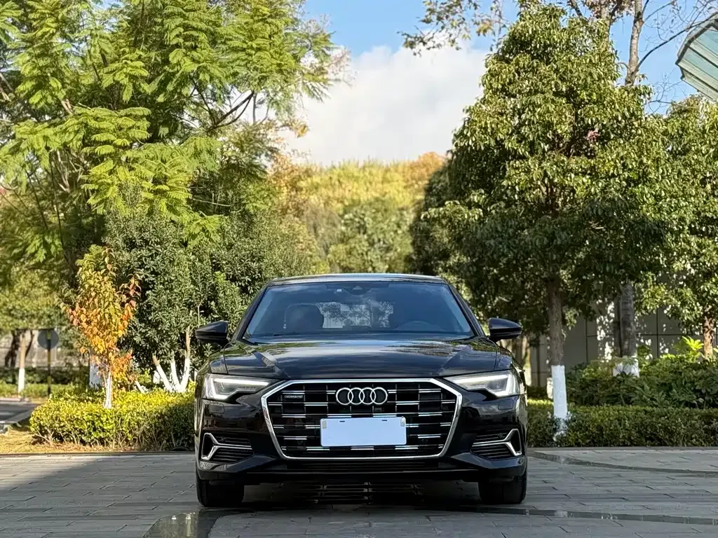 Audi A6L — фото 2
