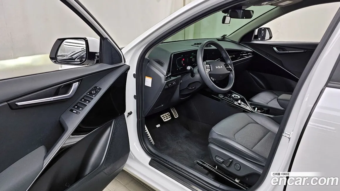 Kia Niro — фото 10