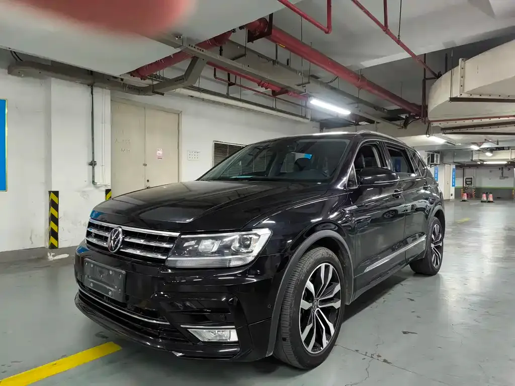 Volkswagen Tiguan L — фото 5