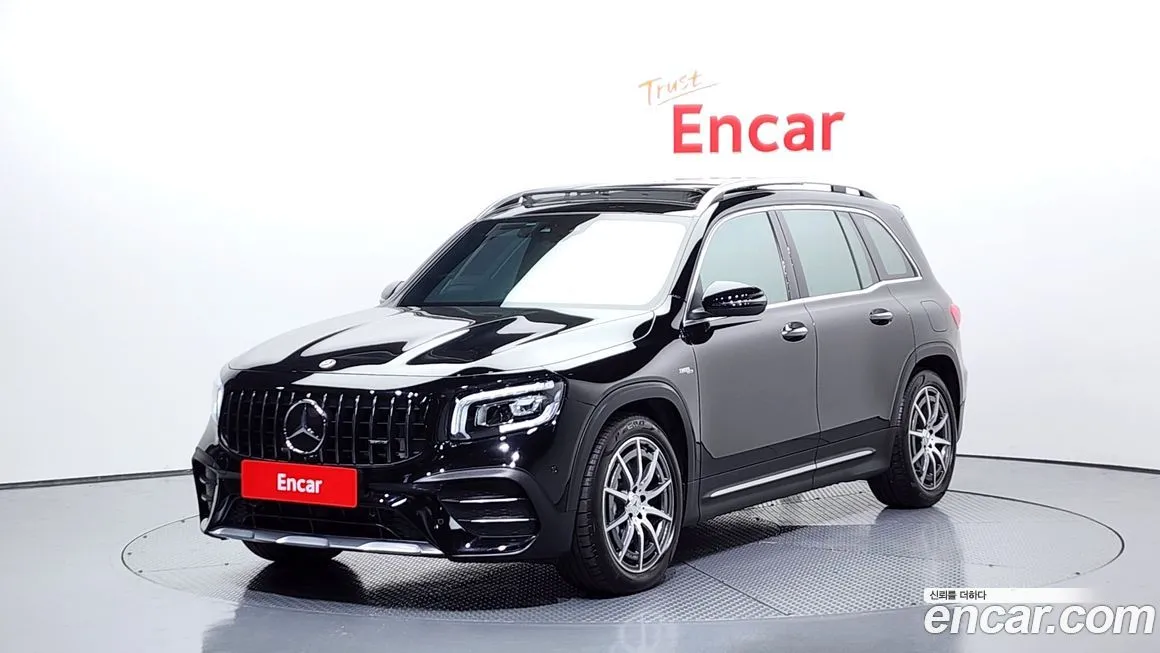 Mercedes-Benz GLB-Class — фото 1