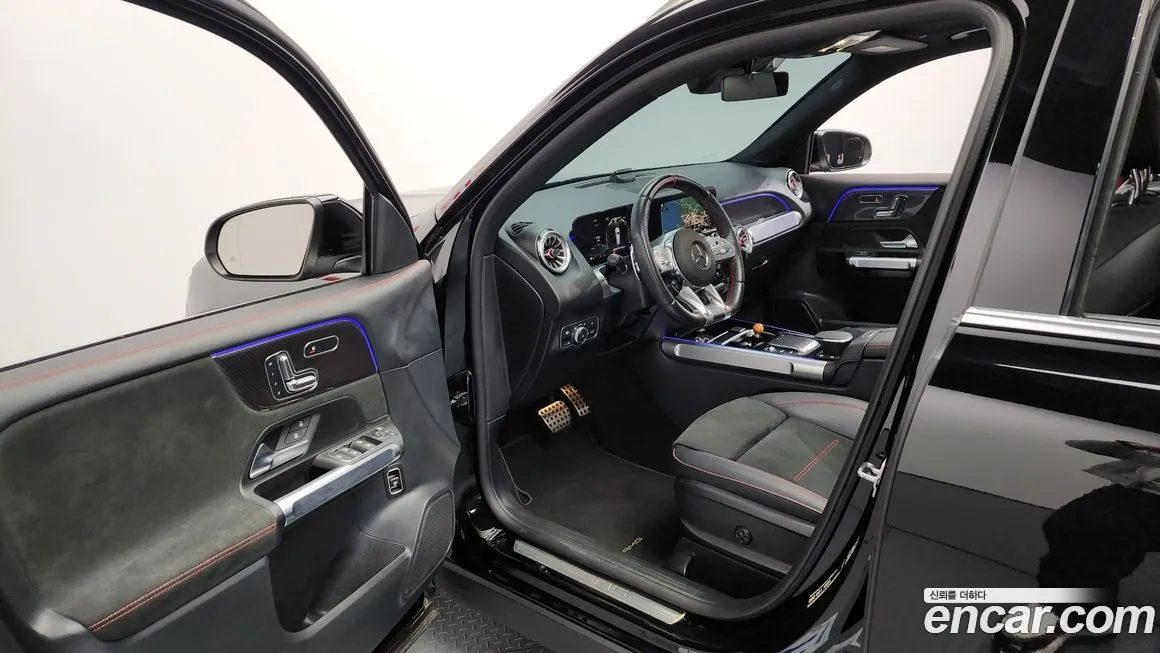 Mercedes-Benz GLB-Class — фото 10