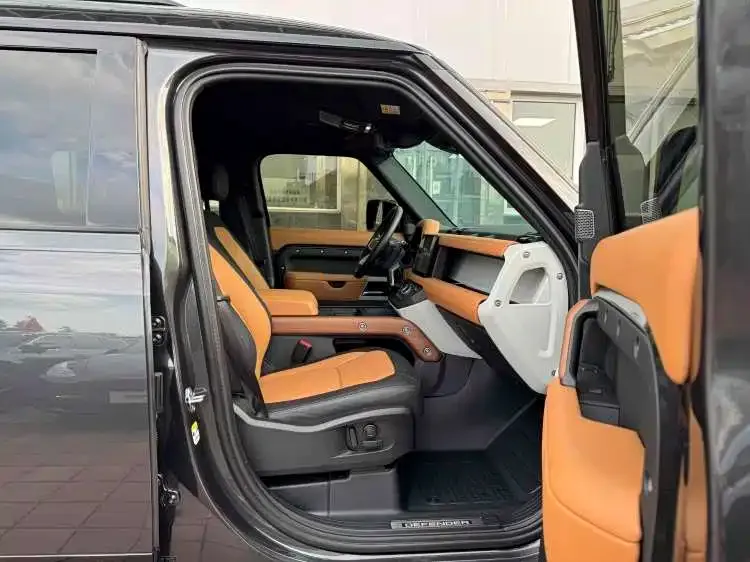 Land Rover Defender — фото 4