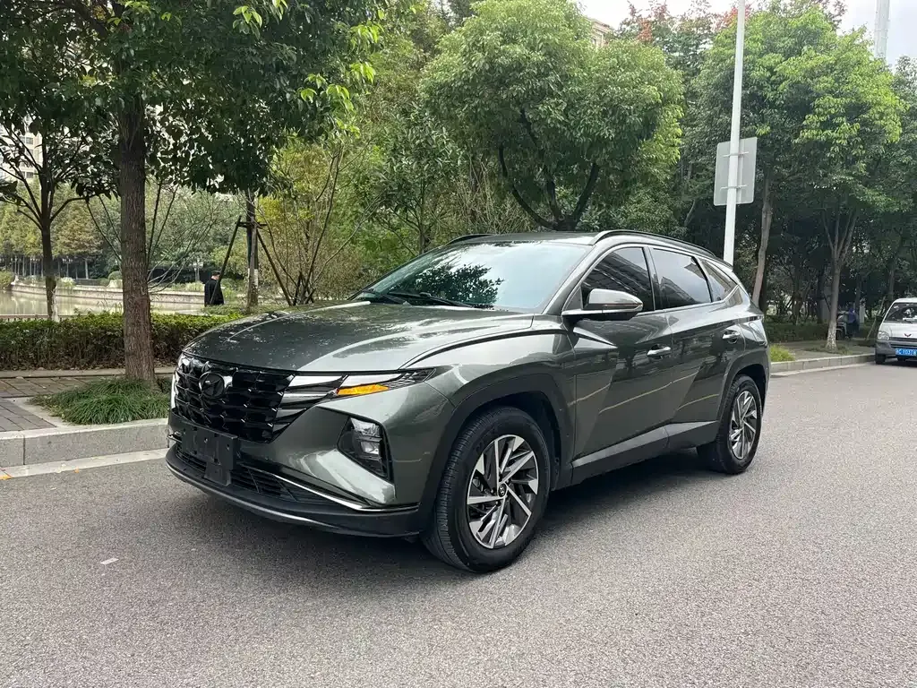 Hyundai Tucson — фото 1