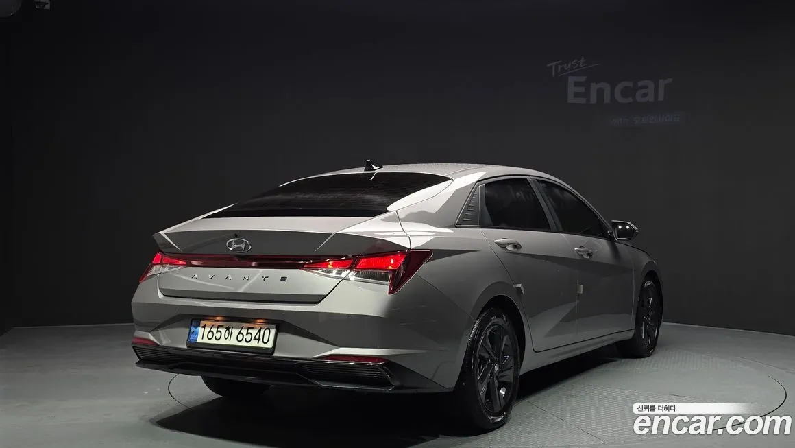 Hyundai AVANTE — фото 2