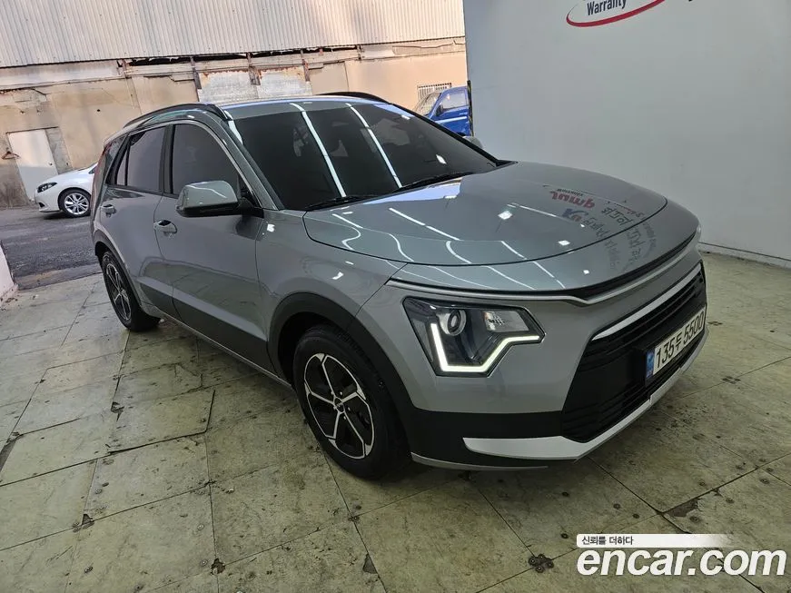 Kia Niro — фото 1