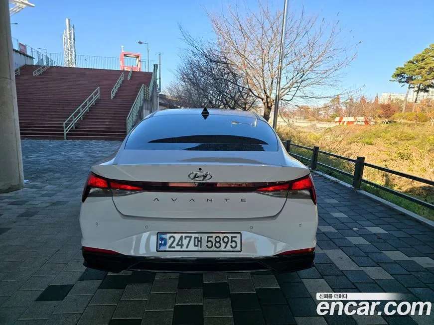 Hyundai AVANTE — фото 4