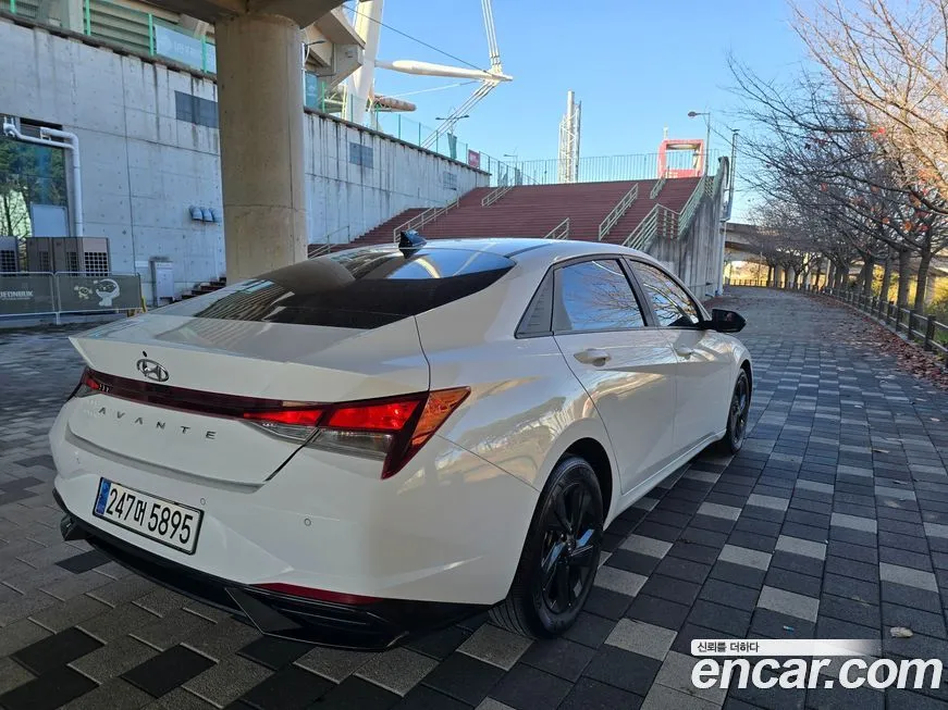 Hyundai AVANTE — фото 5