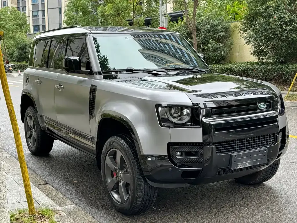 Land Rover Defender — фото 10