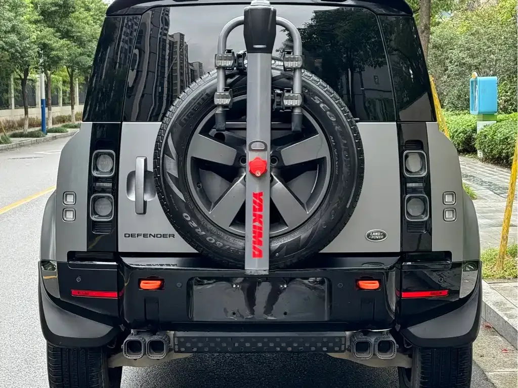 Land Rover Defender — фото 4