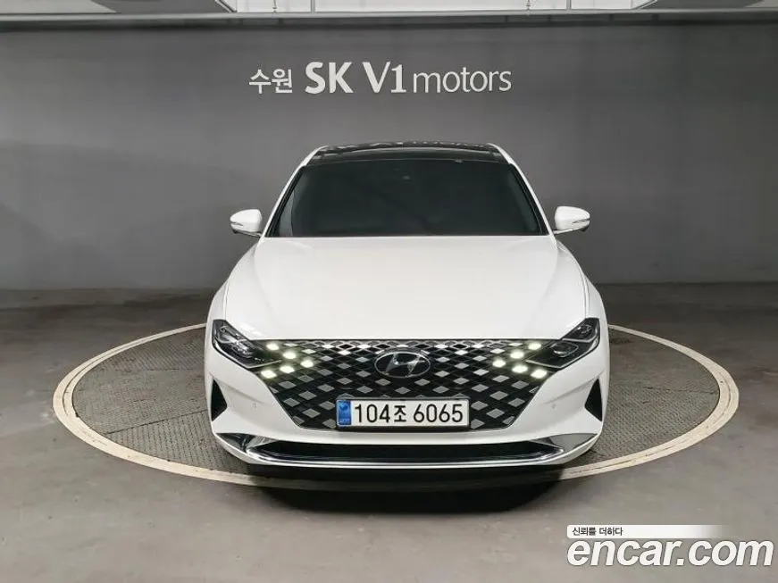 Hyundai Grandeur — фото 1