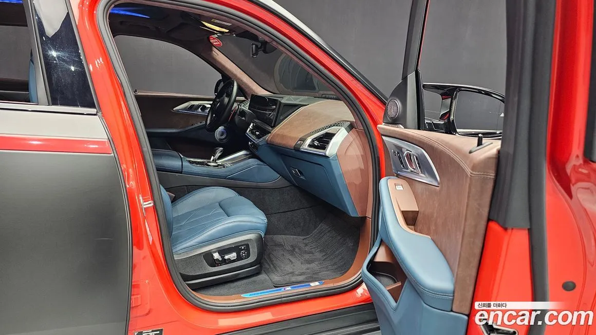BMW XM — фото 10