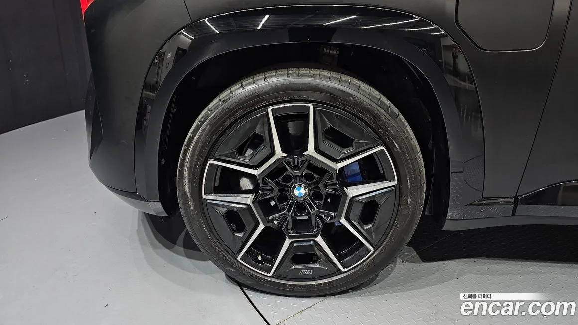 BMW XM — фото 5
