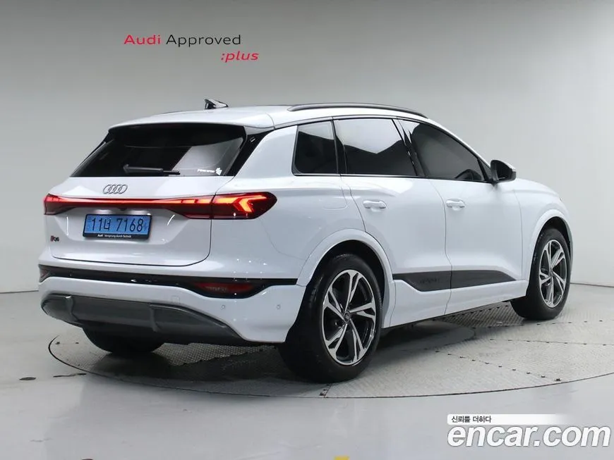 Audi Q6 e-tron — фото 2