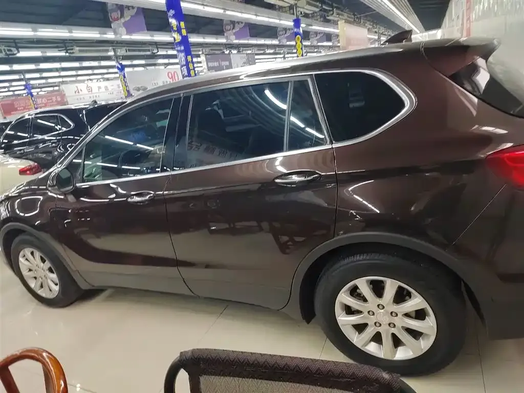 Buick Envision Plus — фото 5