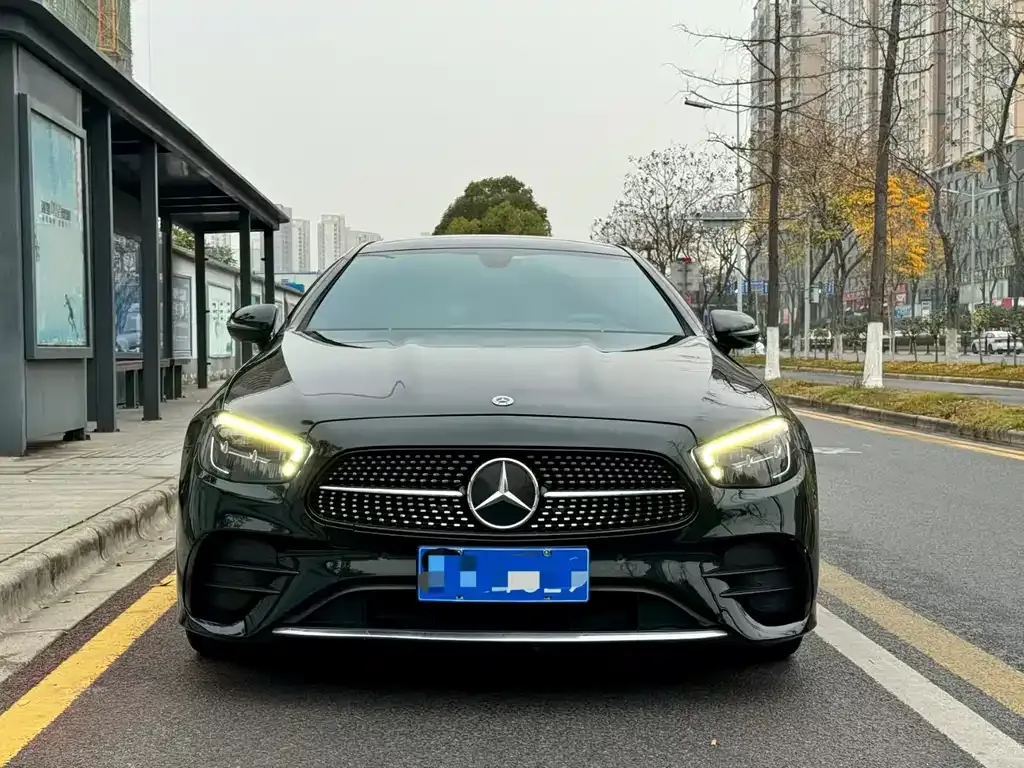 Mercedes-Benz E-Class (Import) — фото 2