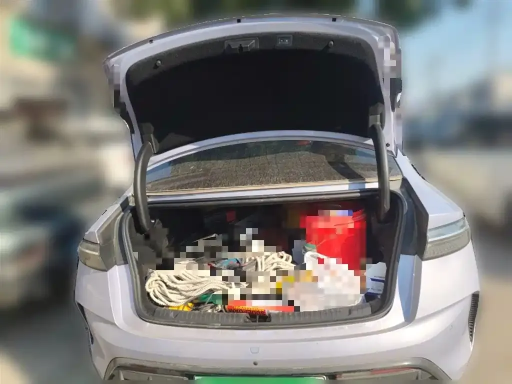 BYD Seal — фото 10
