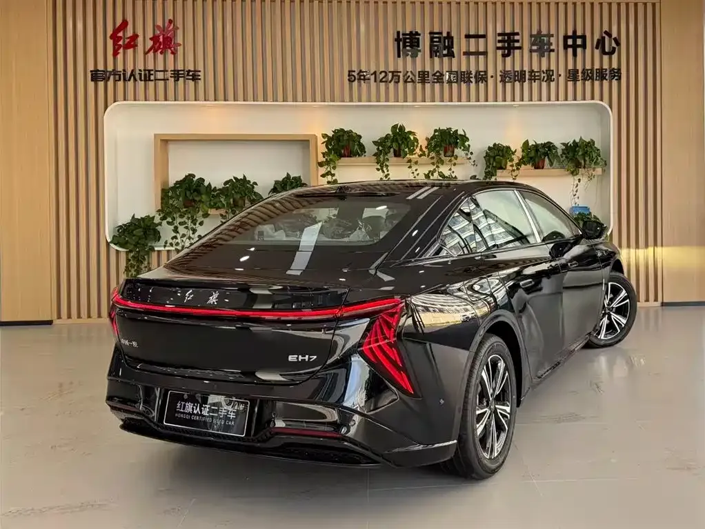 Hongqi EH7 — фото 2