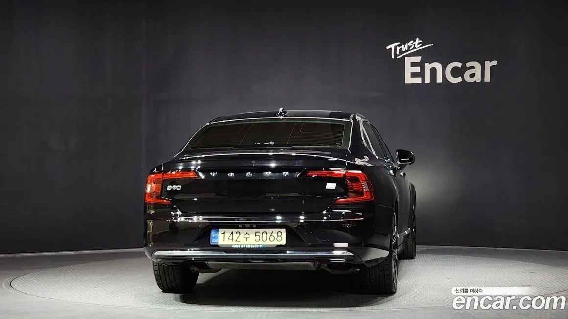 Volvo S90 — фото 4
