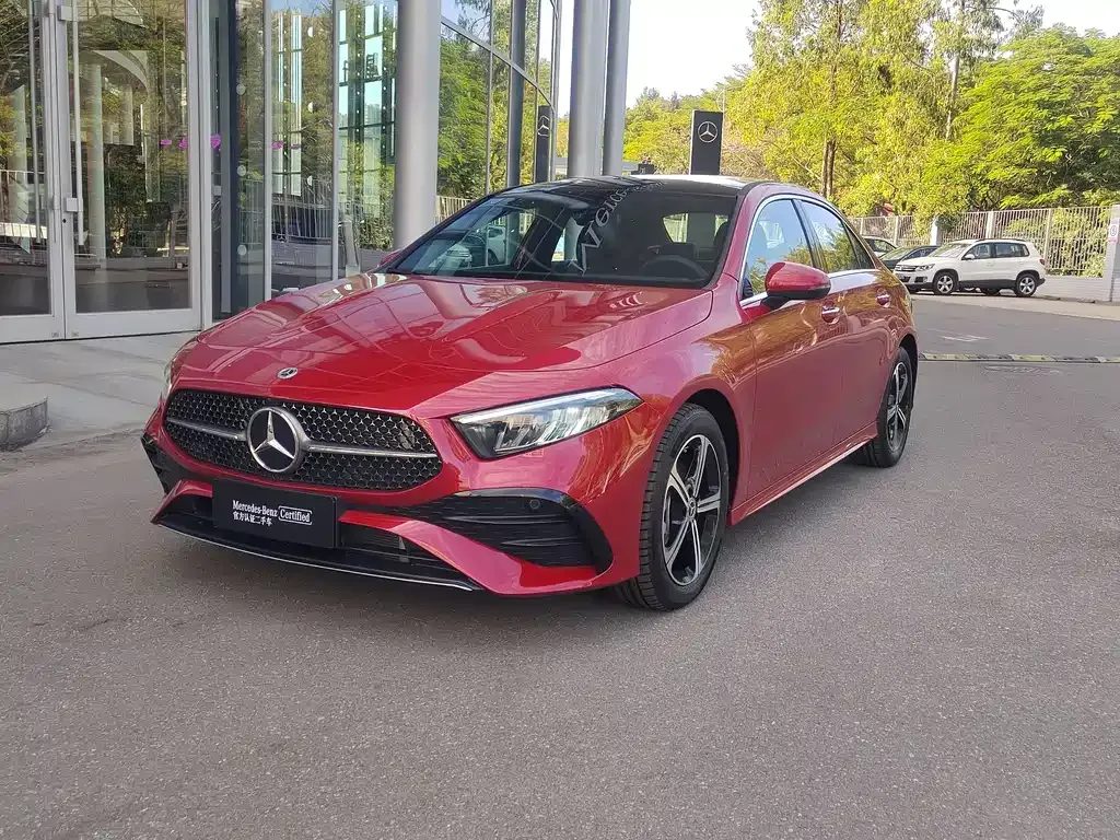 Mercedes-Benz A-Class — фото 1