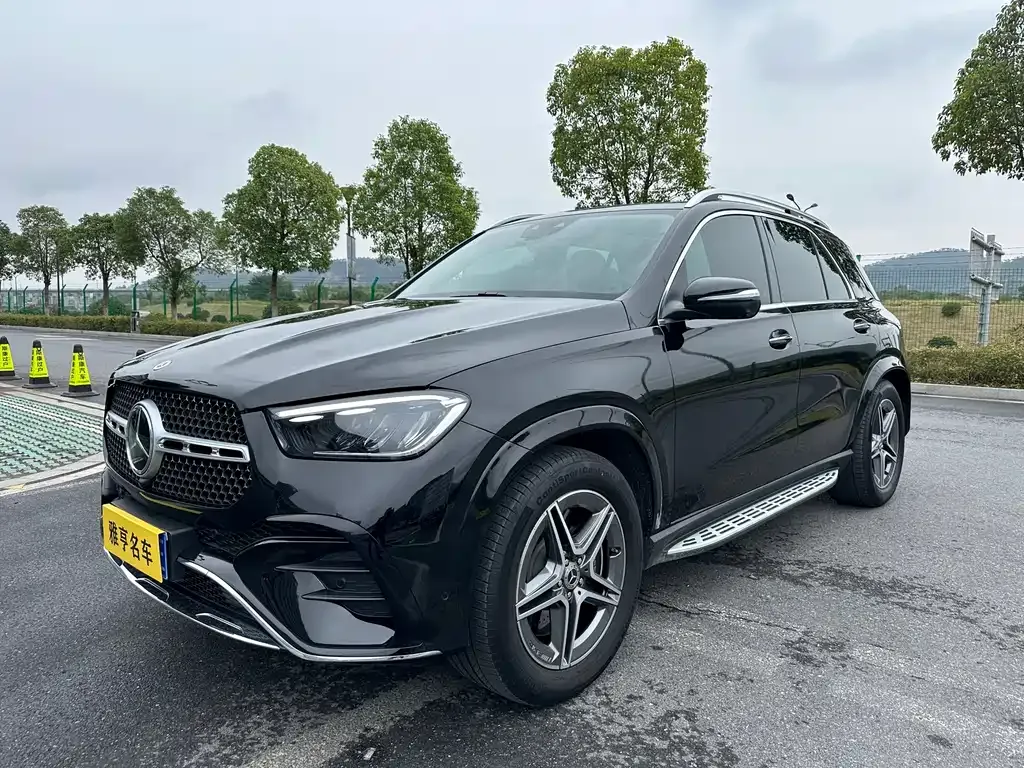 Mercedes-Benz GLE — фото 1