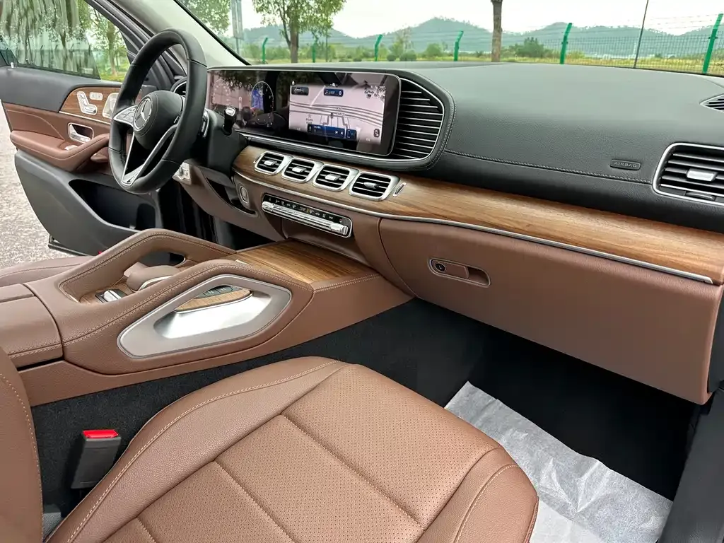 Mercedes-Benz GLE — фото 10