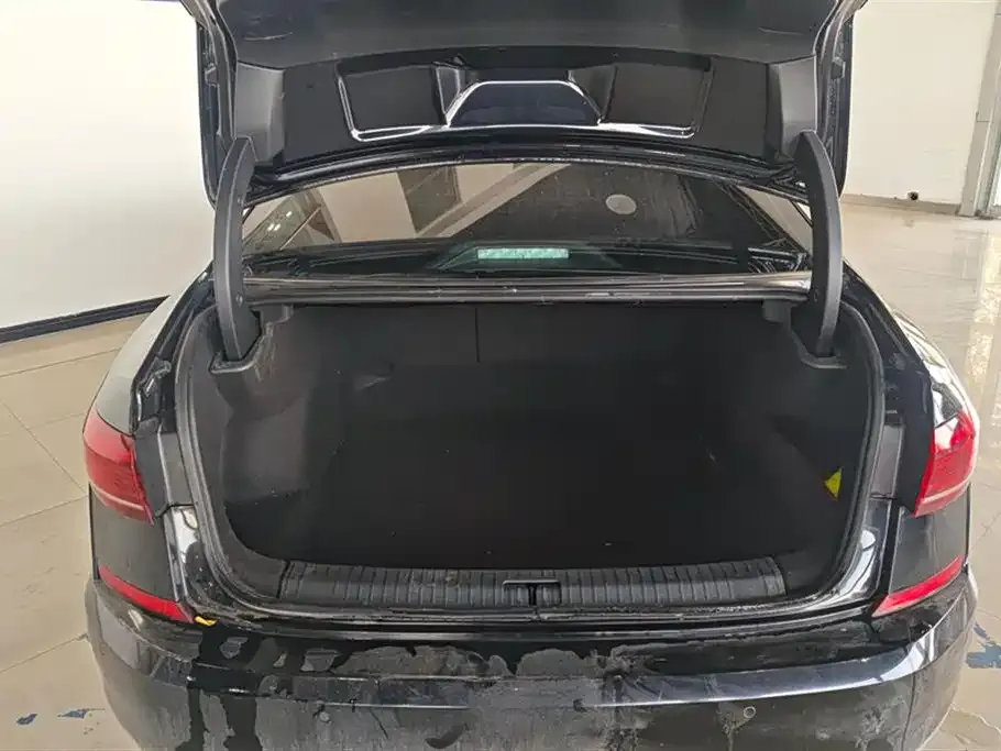 Volkswagen Passat — фото 4
