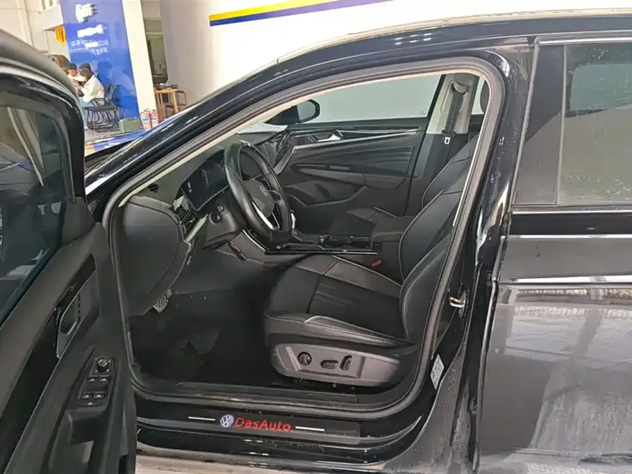 Volkswagen Passat — фото 9